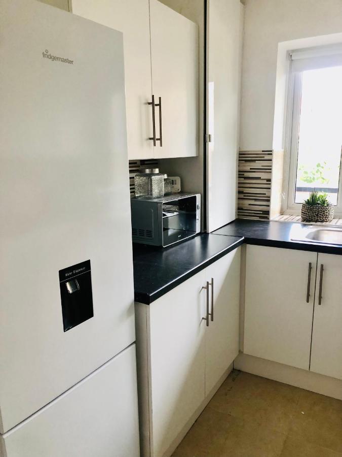 City Location- 2 Bedroom Apartment London Exteriör bild